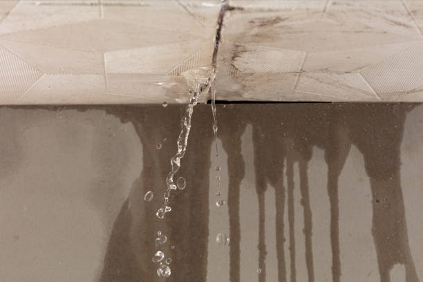 Professional Water Damage Restoration technician working in New Ringgold, PA